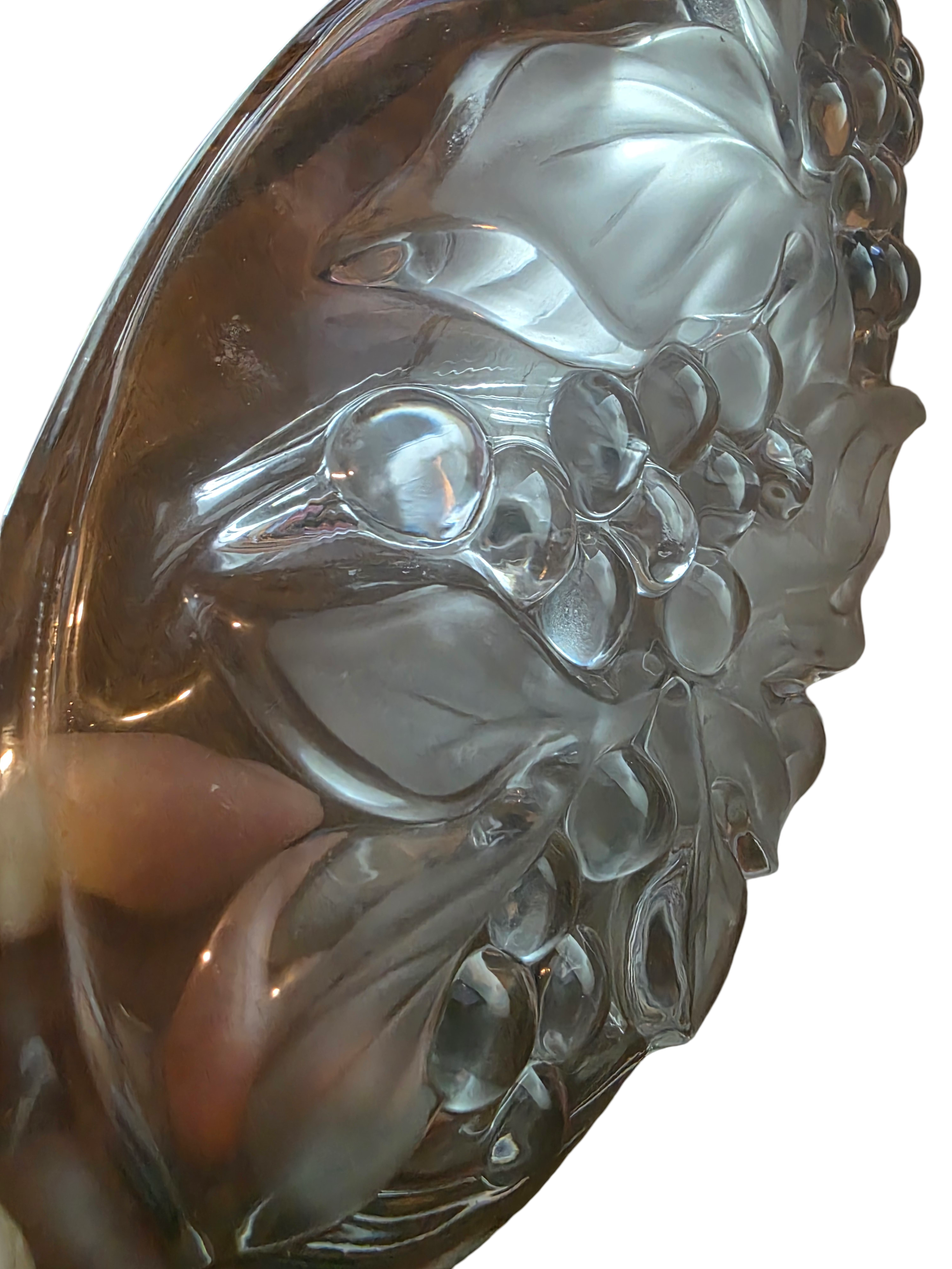 Good Quality Vintage Clear Glass Bowl with grape patter