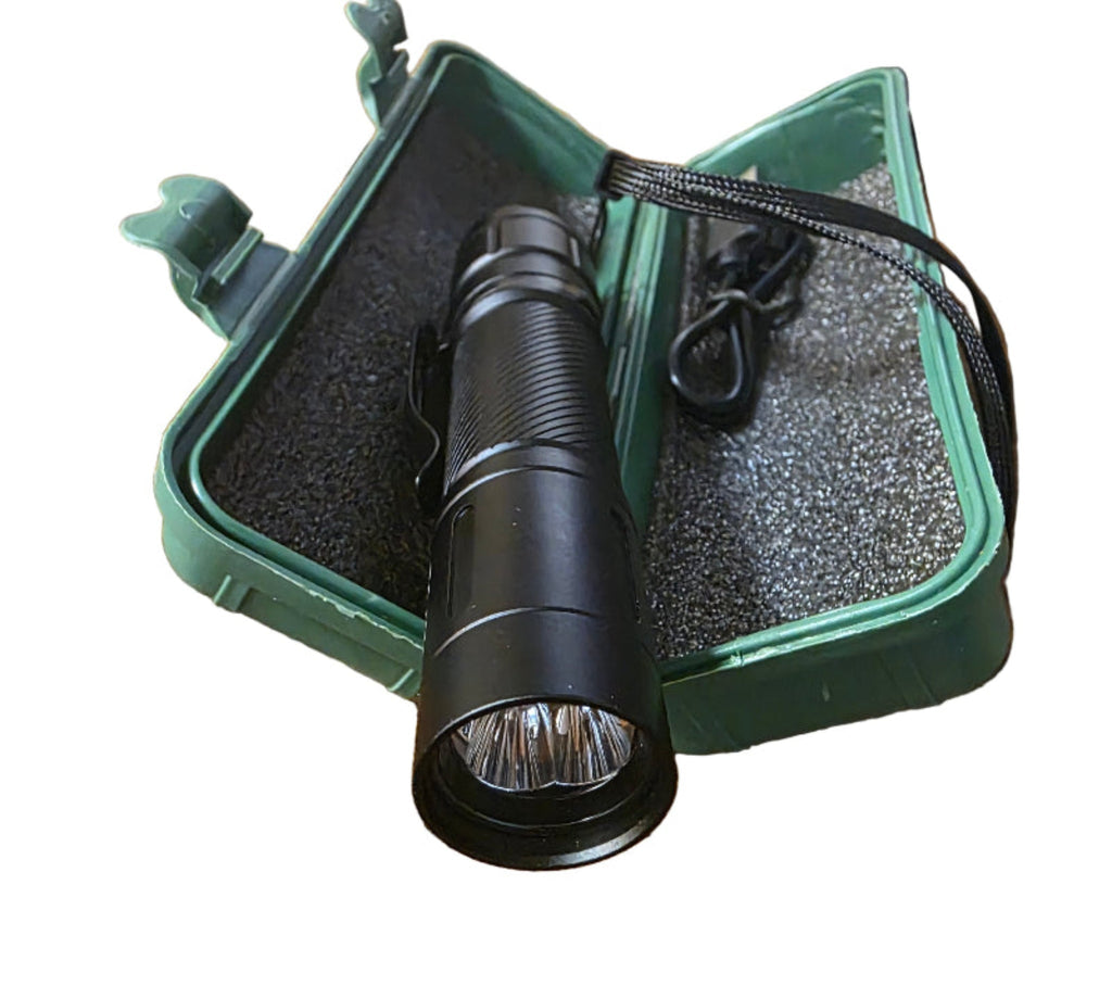 Red therapy light flashlight