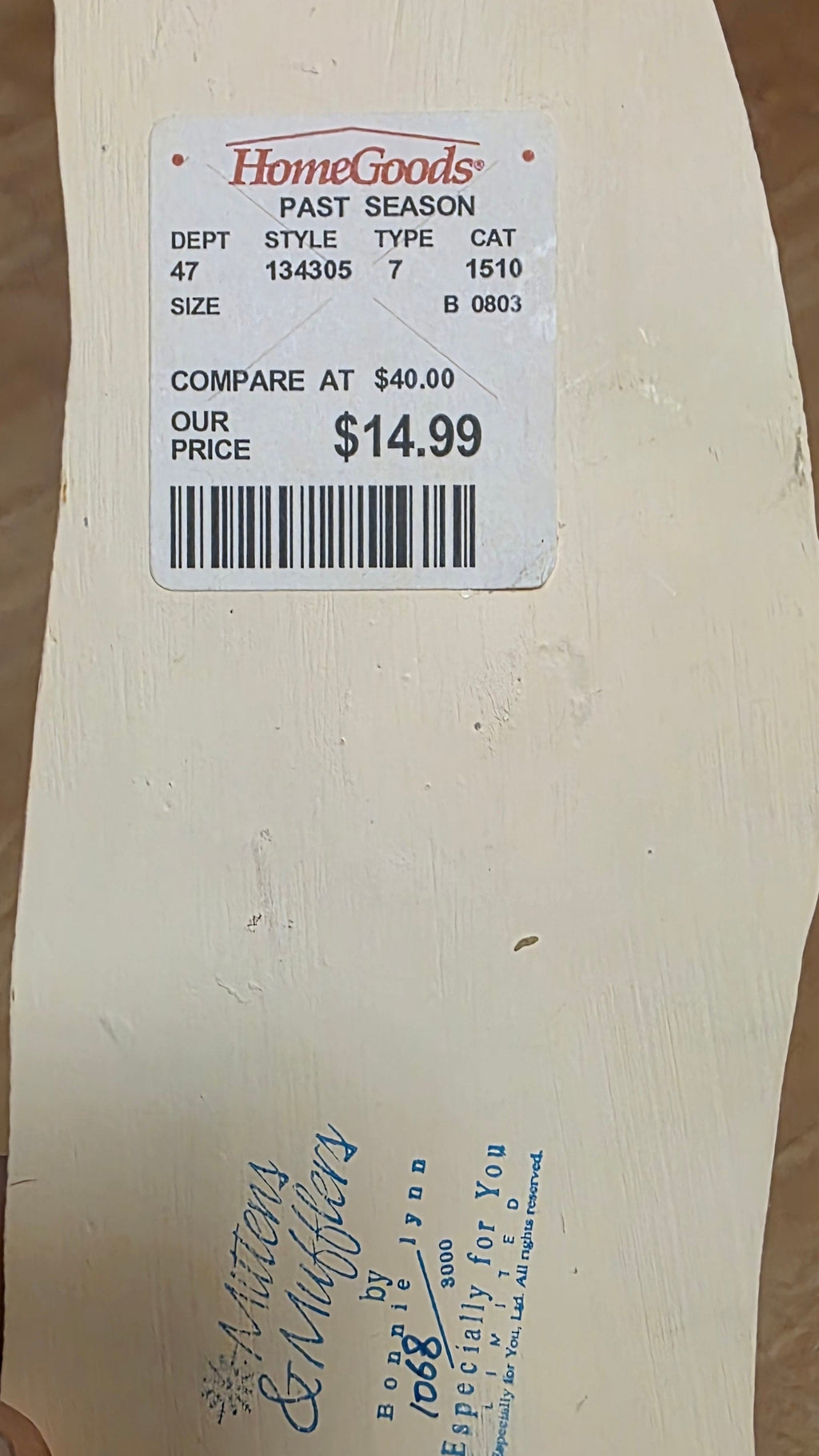 Snowman Family Village Figurine Set with Penguin & Bust Stop Sig