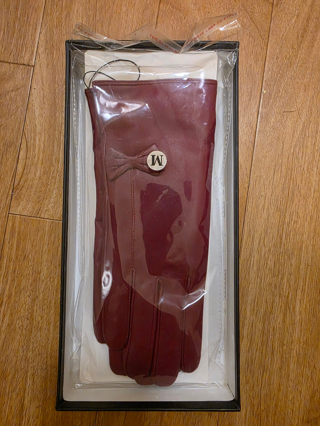 Women's Burgundy Leather Gloves with Bow Detail - Elegant Winter Accessory